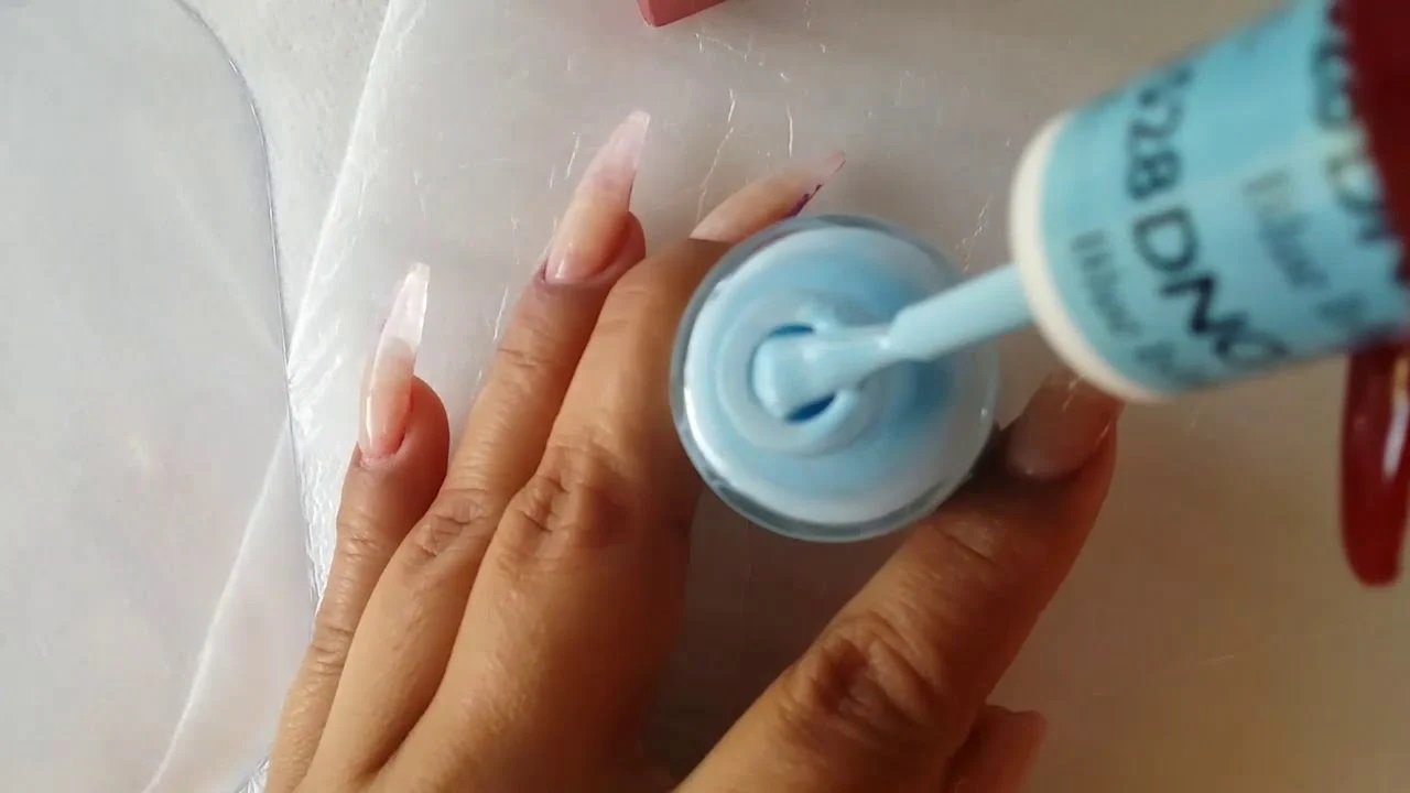 Eco-Friendly and Non-Toxic Options in DND Gel Polish Wholesale